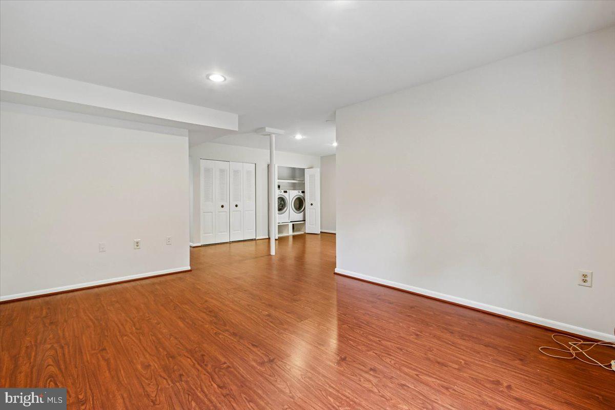 1005 Tapawingo Road Southwest Vienna, VA 22180 - Photo 43 of 76 Gallery Image 43