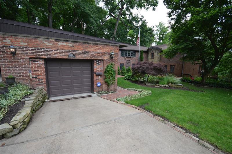 220 Darlington Road Pittsburgh, PA 15229 - Photo 24 of 25 garage building, houses separate one bedroom apartment and office