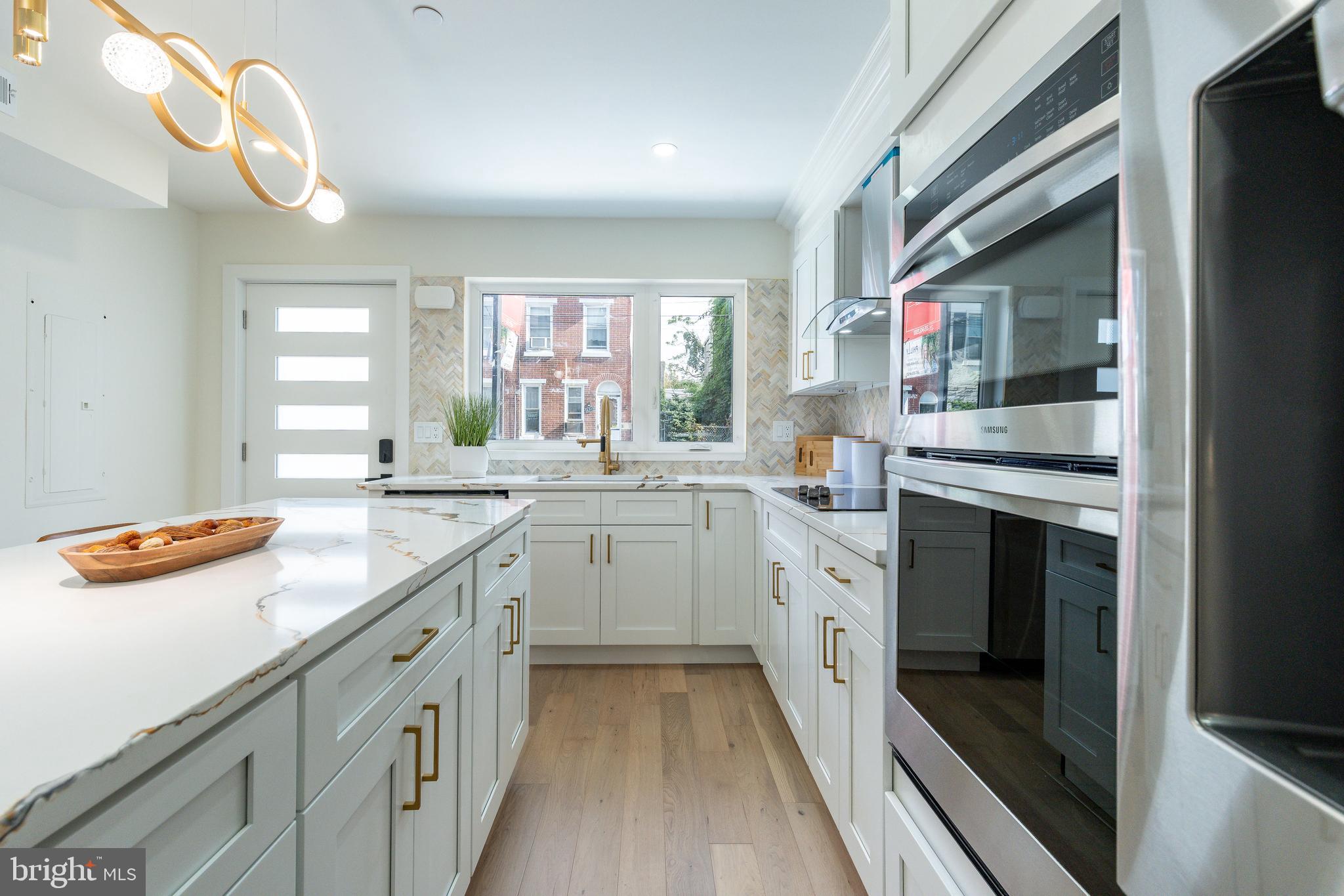 2510 Sepviva Street Philadelphia, PA 19125 - Photo 21 of 64