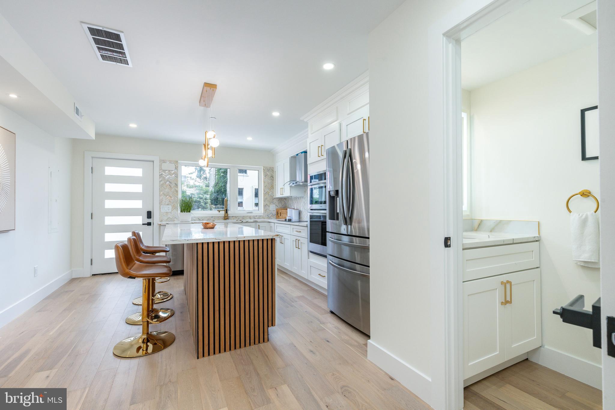 2510 Sepviva Street Philadelphia, PA 19125 - Photo 23 of 64