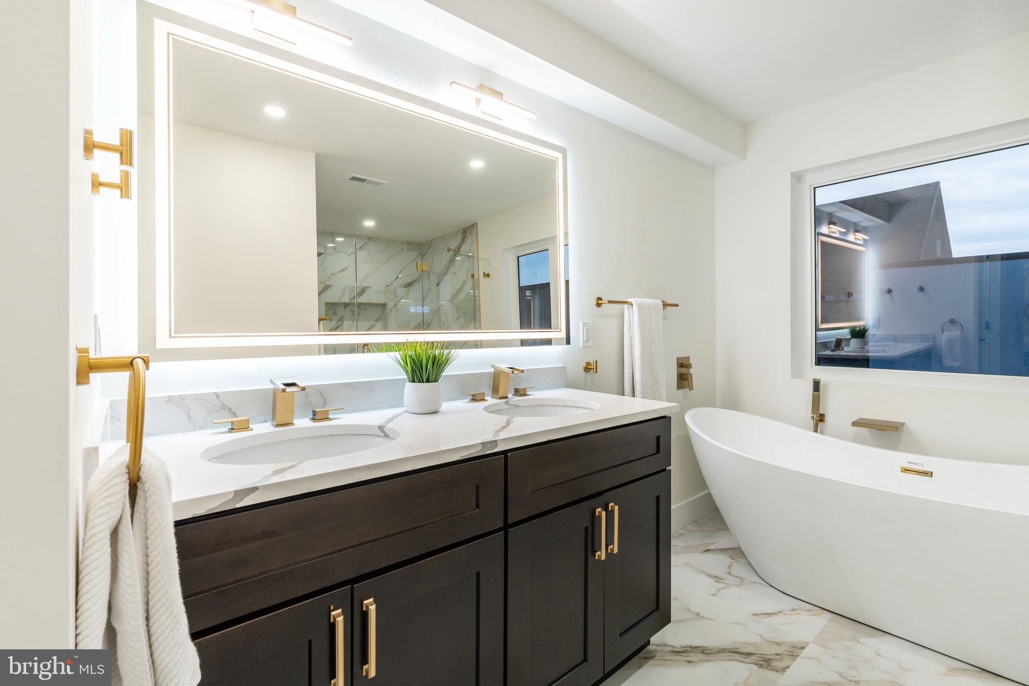 2510 Sepviva Street Philadelphia, PA 19125 - Photo 32 of 64