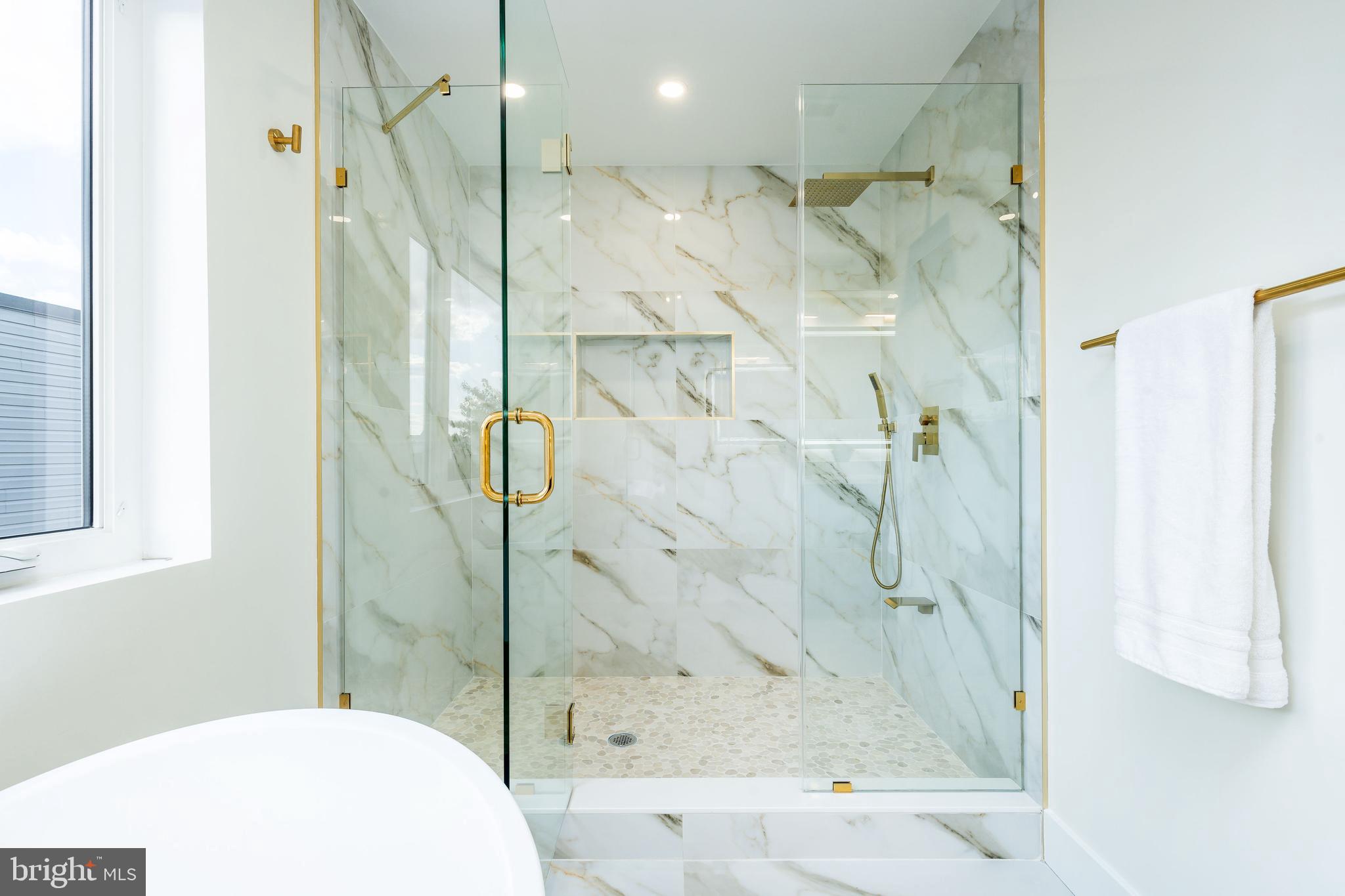 2510 Sepviva Street Philadelphia, PA 19125 - Photo 33 of 64