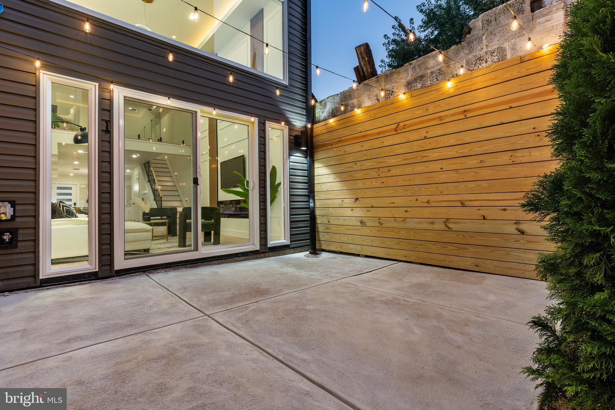 2510 Sepviva Street Philadelphia, PA 19125 - Photo 40 of 64