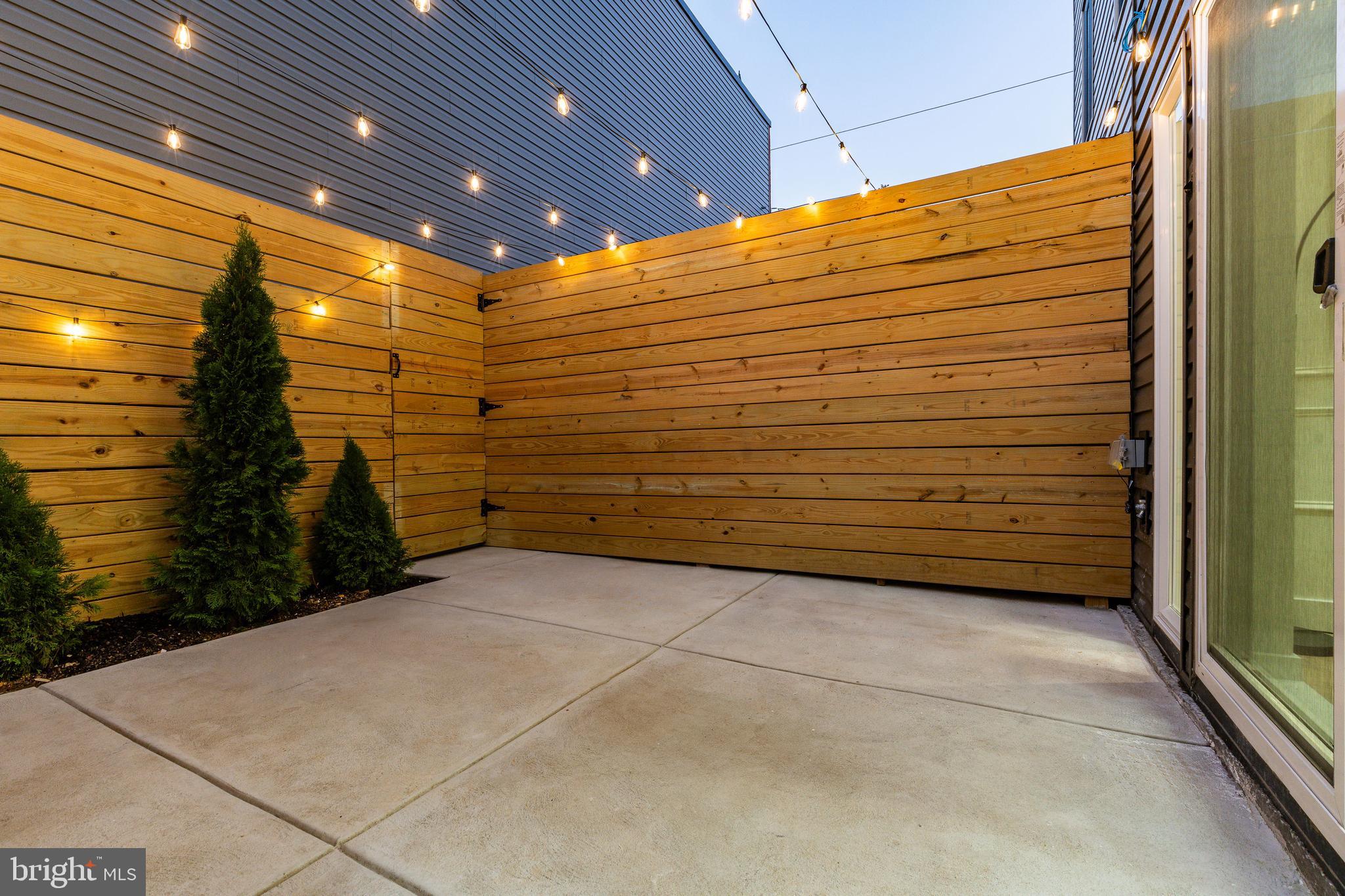 2510 Sepviva Street Philadelphia, PA 19125 - Photo 41 of 64