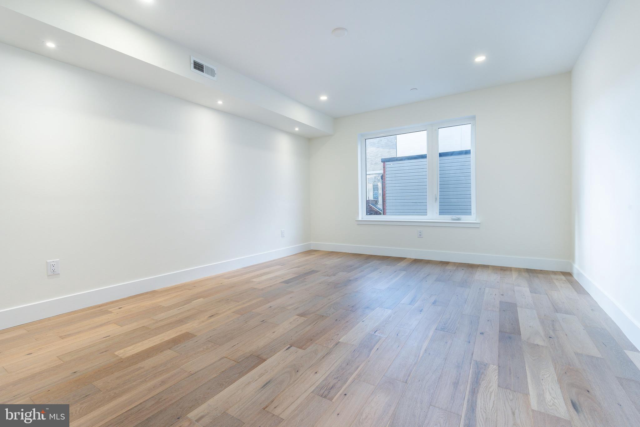 2510 Sepviva Street Philadelphia, PA 19125 - Photo 45 of 64