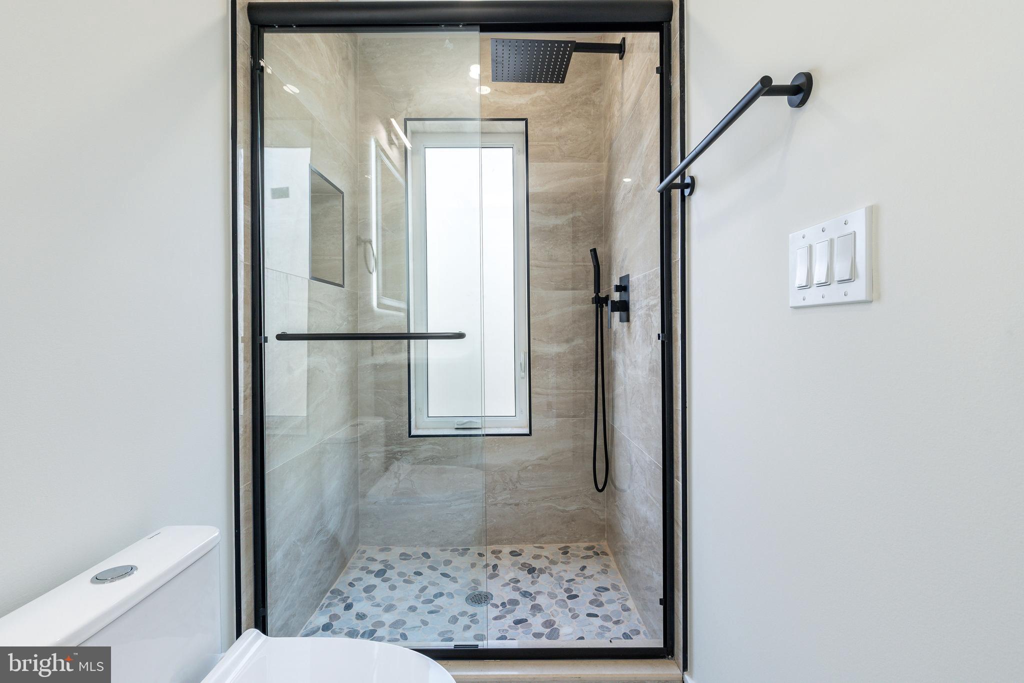 2510 Sepviva Street Philadelphia, PA 19125 - Photo 48 of 64