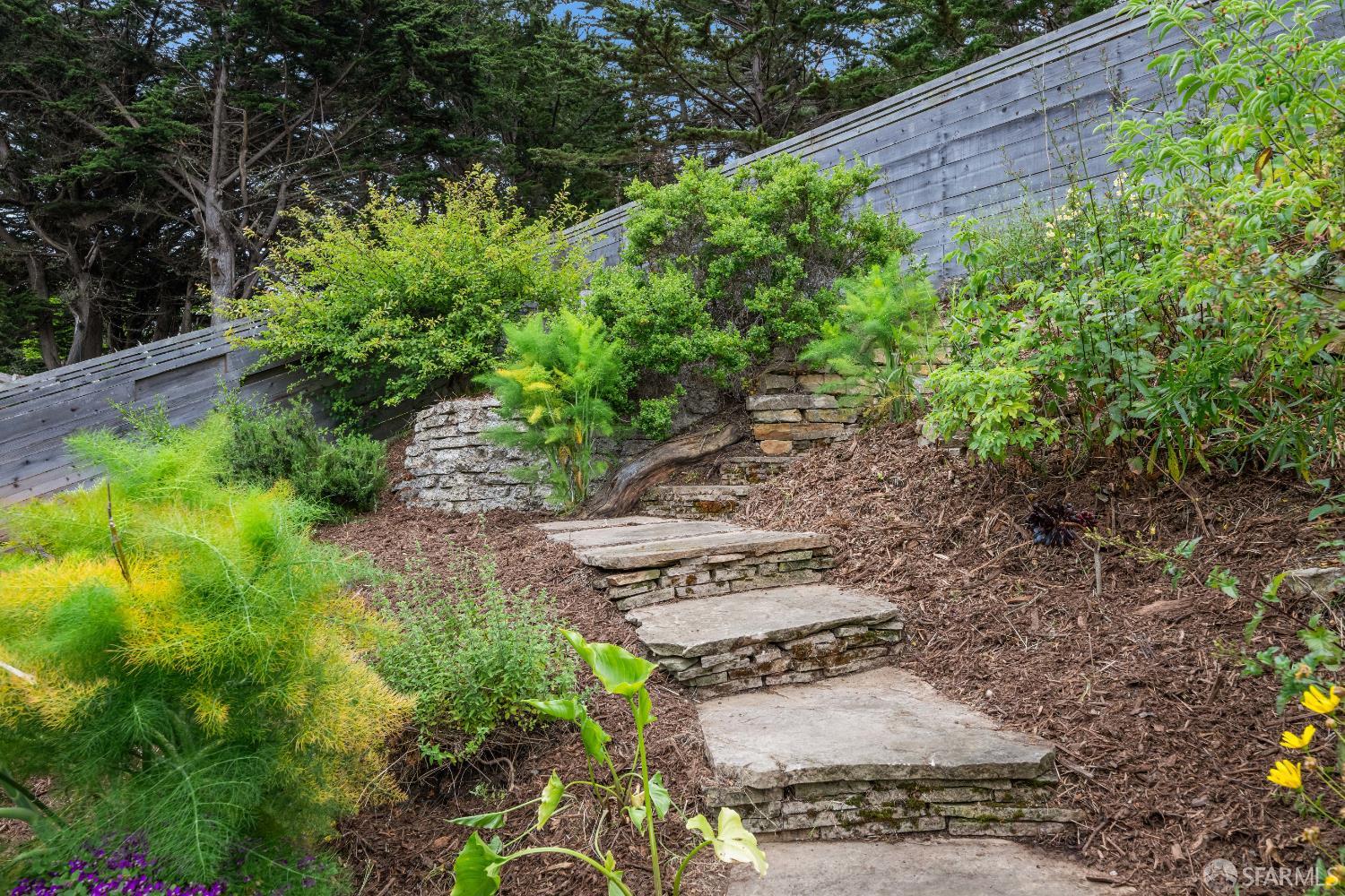 316 Seaside Drive Pacifica, CA 94044 - Photo 22 of 37