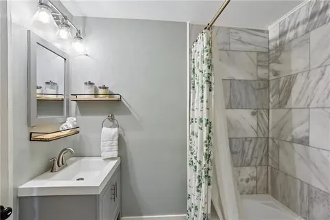 $424,000 | 913 Washington Avenue, Unit 3, New Orleans, LA 70130