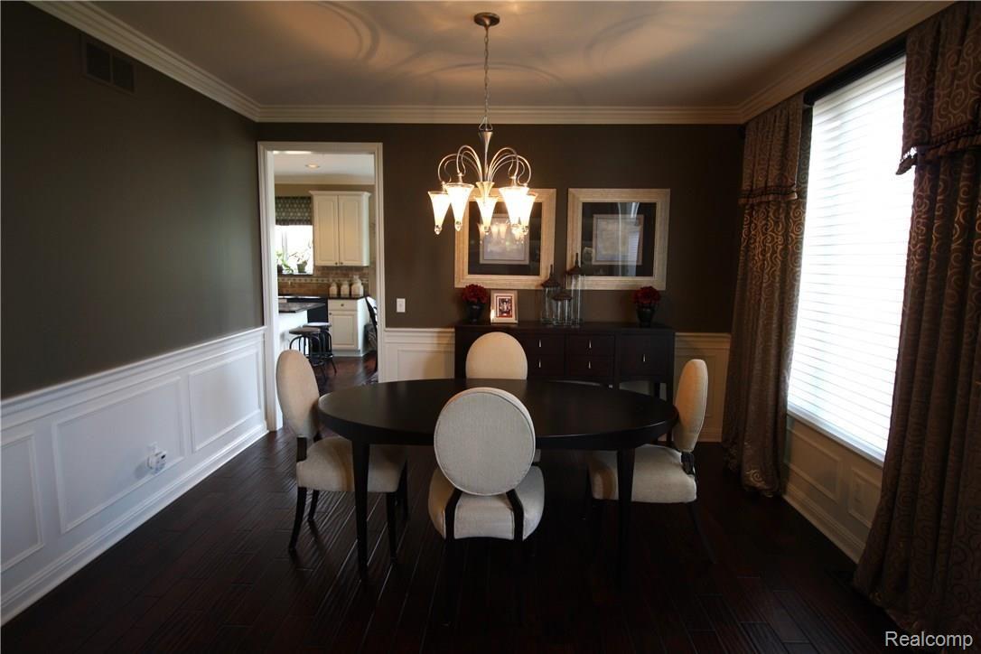 48167 Inveraray Road Canton, MI 48188 - Photo 16 of 37 Dining room view 2 of 2.