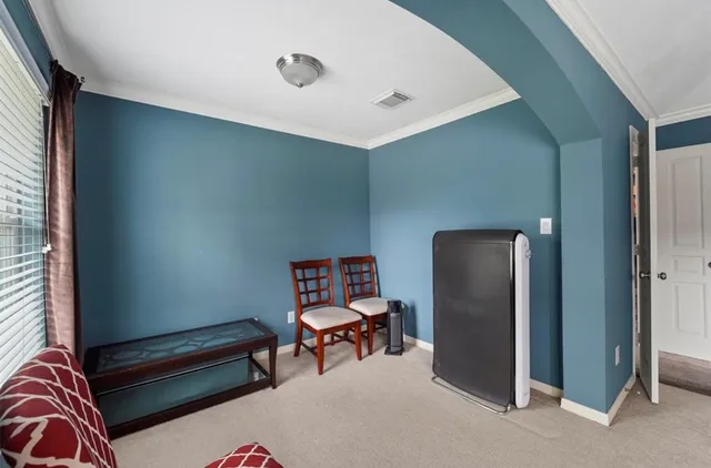 $2,700 | 2646 Couch Street, Houston, TX 77008