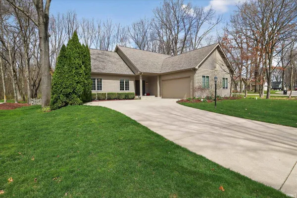 $495,000 | 11781 Old Oak Drive, Granger, IN 46530