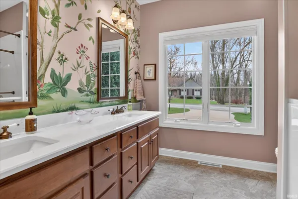 $495,000 | 11781 Old Oak Drive, Granger, IN 46530