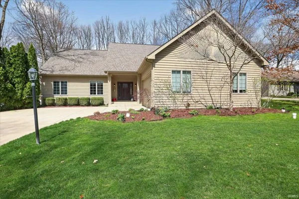 $495,000 | 11781 Old Oak Drive, Granger, IN 46530