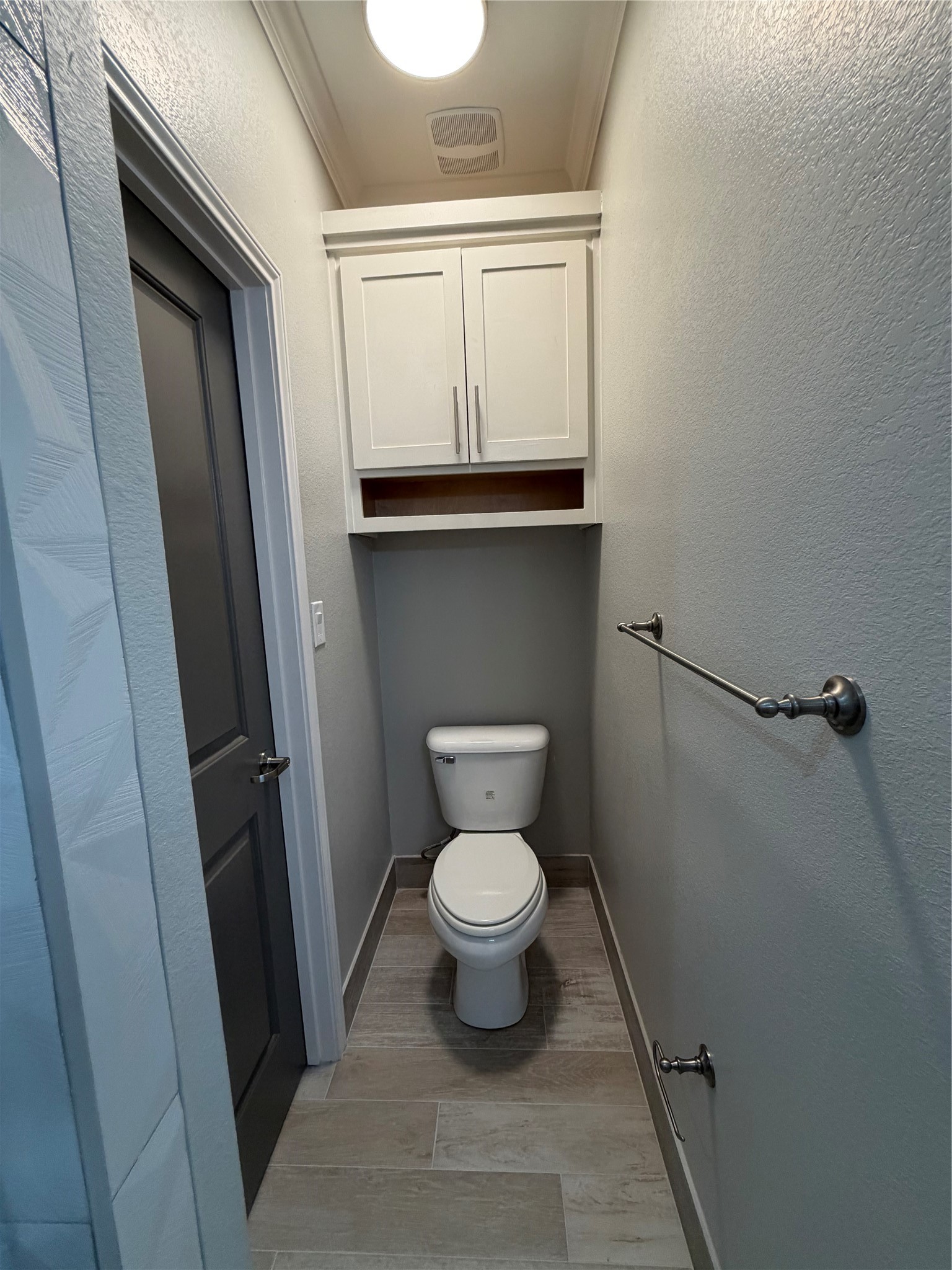 749 Buffalo Trail Angleton, TX 77515 - Photo 17 of 30 a bathroom with a toilet