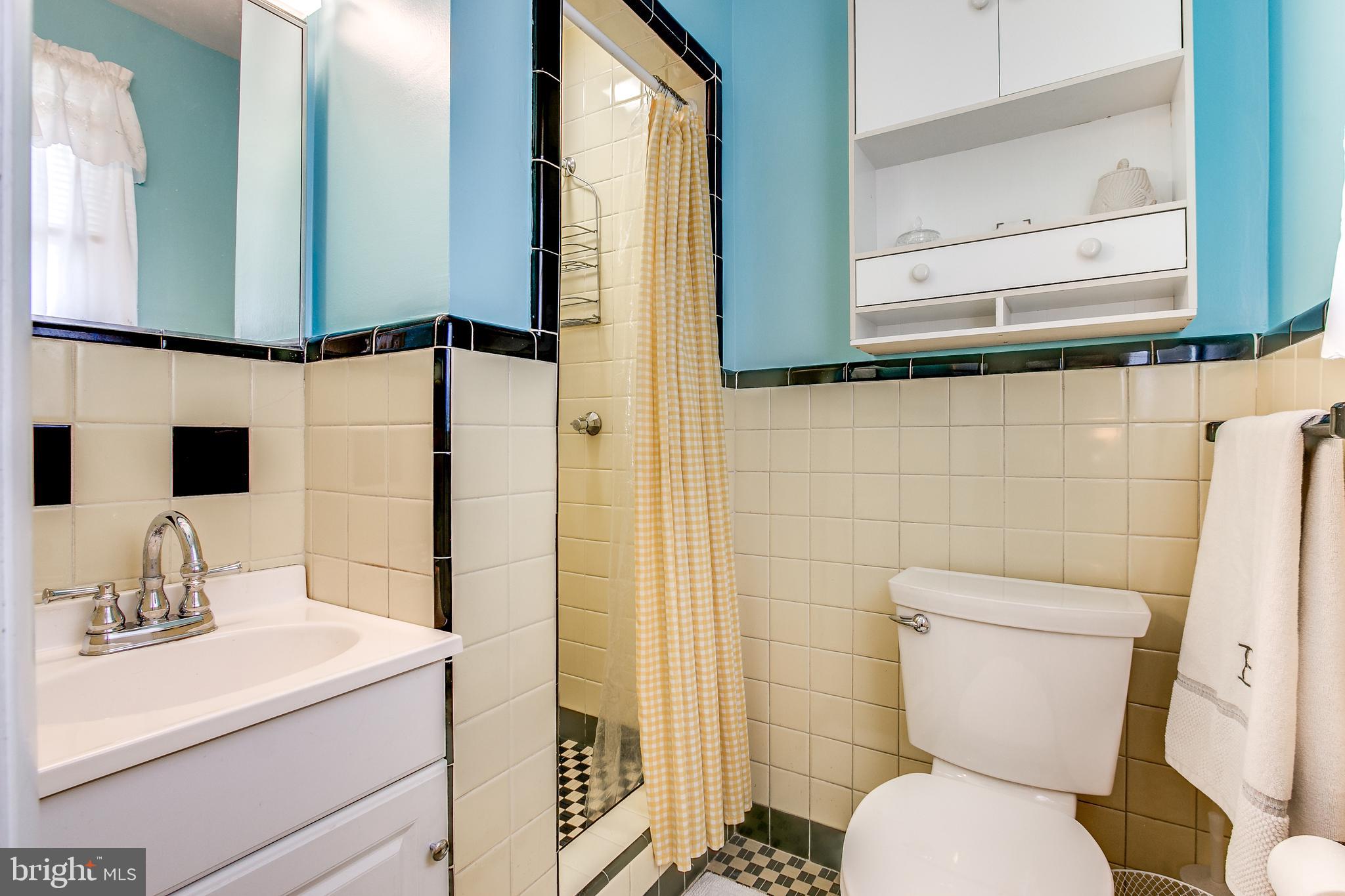 35 Russell Road New Castle, DE 19720 - Photo 15 of 45 Master Bath