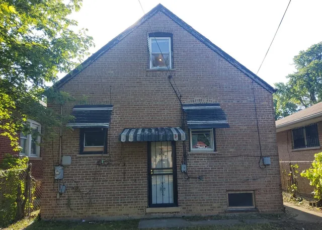 $54,900 | 15734 Marshfield Avenue, Harvey, IL 60426
