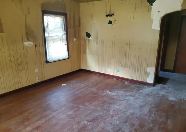 $54,900 | 15734 Marshfield Avenue, Harvey, IL 60426