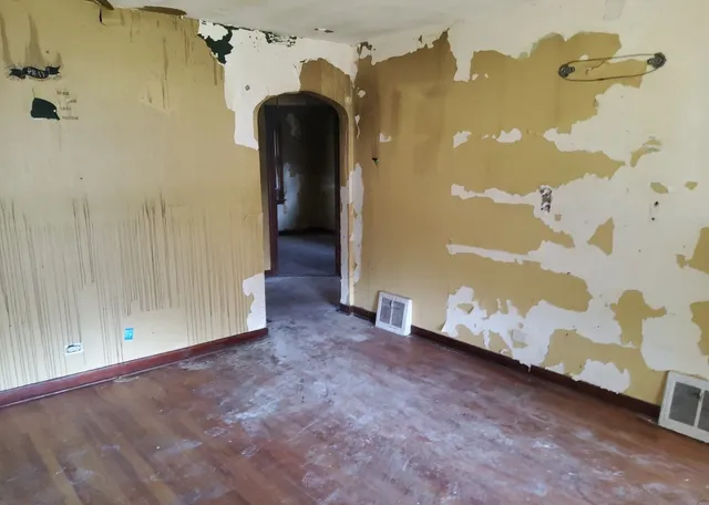 $54,900 | 15734 Marshfield Avenue, Harvey, IL 60426