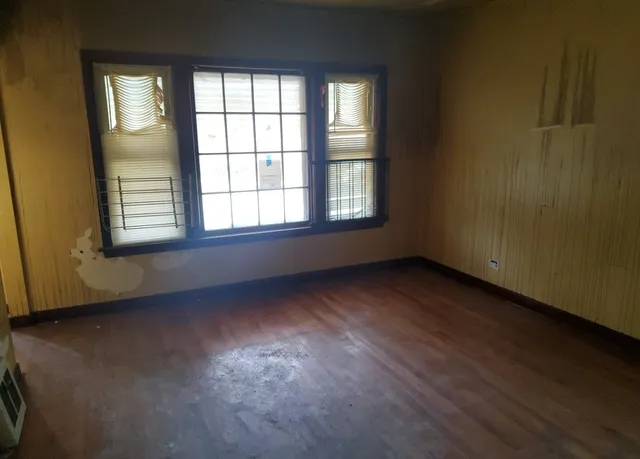 $54,900 | 15734 Marshfield Avenue, Harvey, IL 60426