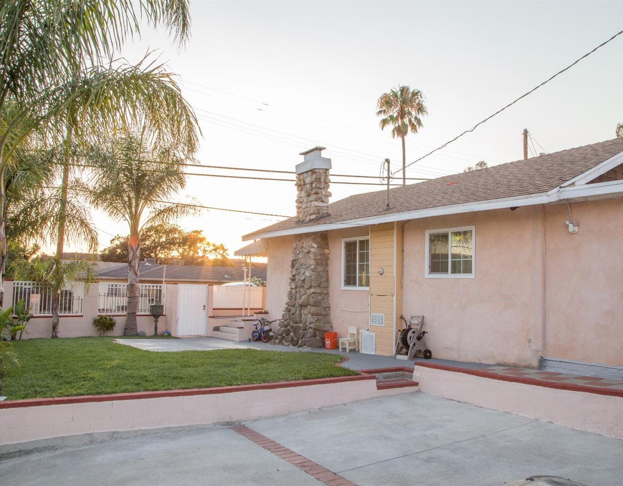 9936 Pinewood Avenue Tujunga, CA 91042 - Photo 9 of 11