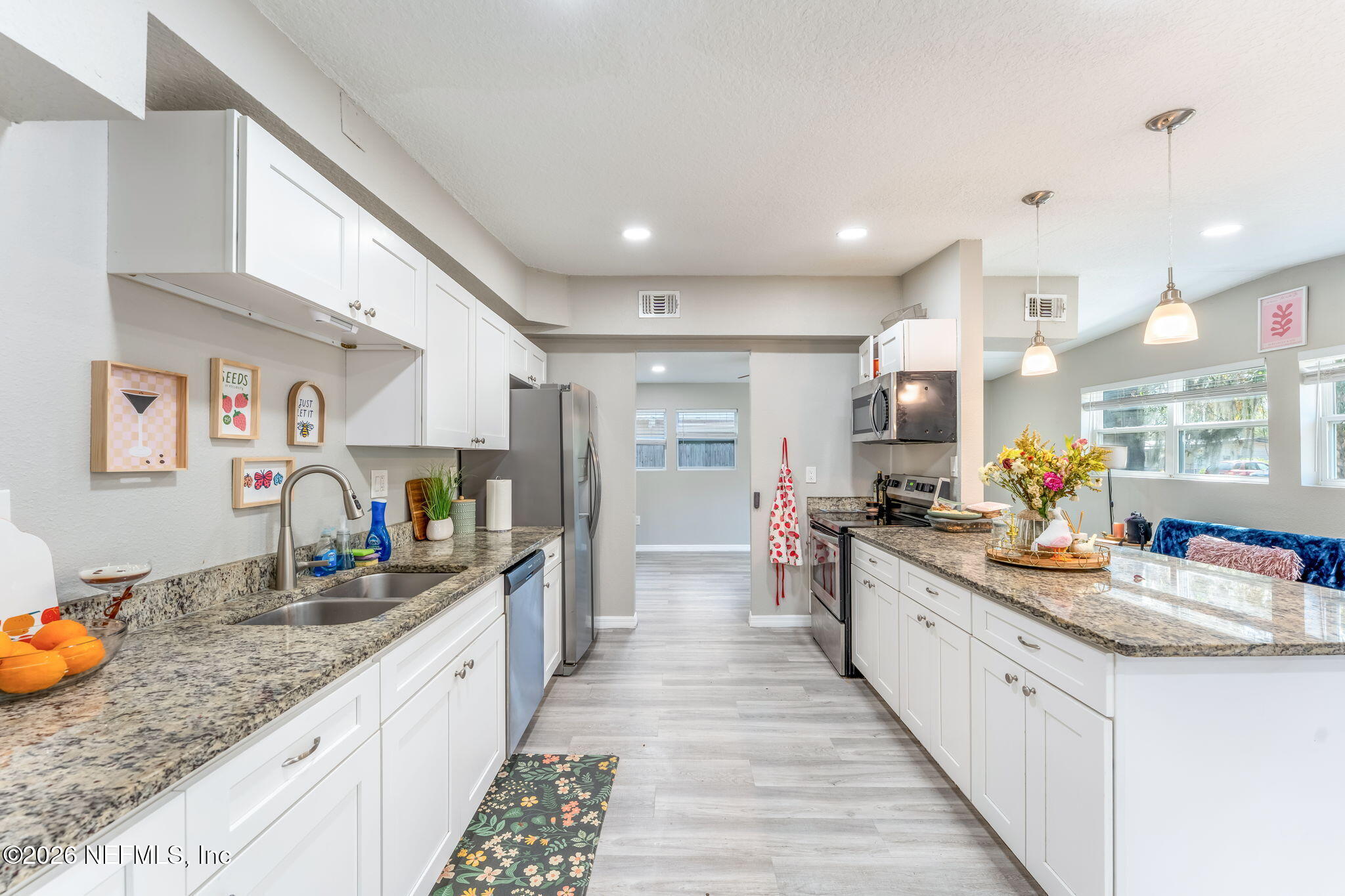 7541 May Apple Road Jacksonville, FL 32211 - Photo 12 of 37 12-web-or-mls-Kitchen