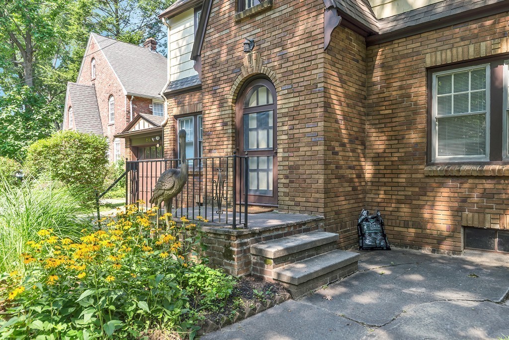 253 Trafton Road Springfield, MA 01108 - Photo 14 of 29 Gallery Image 14