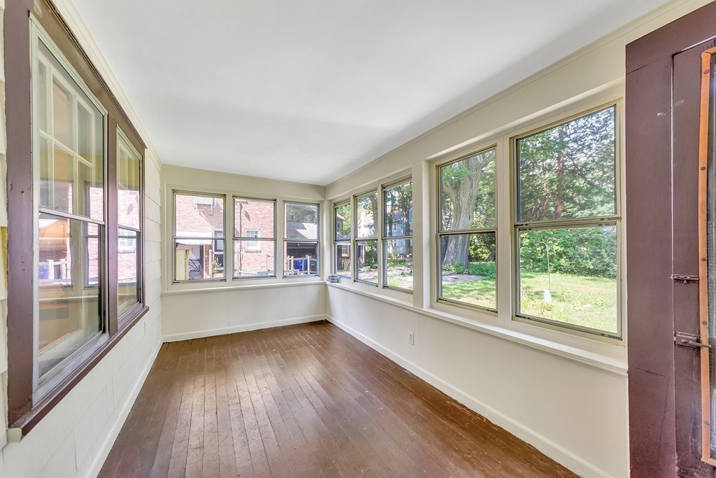 253 Trafton Road Springfield, MA 01108 - Photo 18 of 29 Gallery Image 18