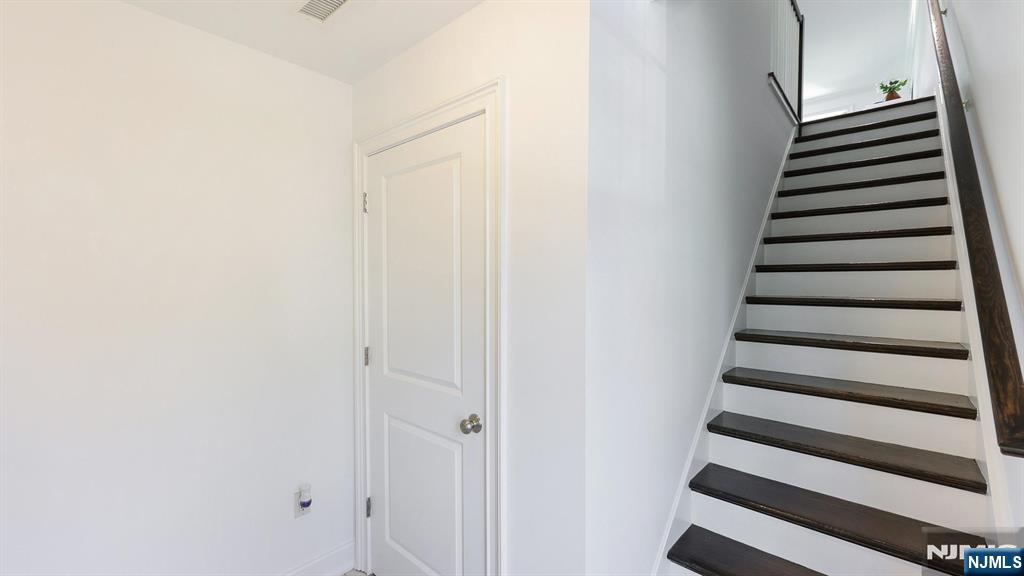 1625 Paterson Plank Road, Unit 10 Secaucus, NJ 07094 - Photo 4 of 20