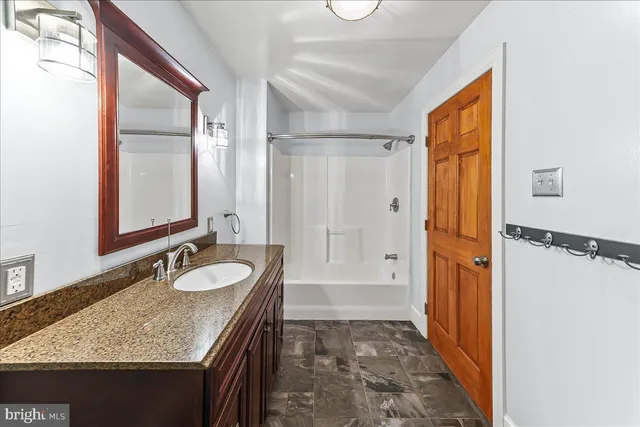 $1,200,000 | 756 Ewing Road, Cochranville, PA 19330