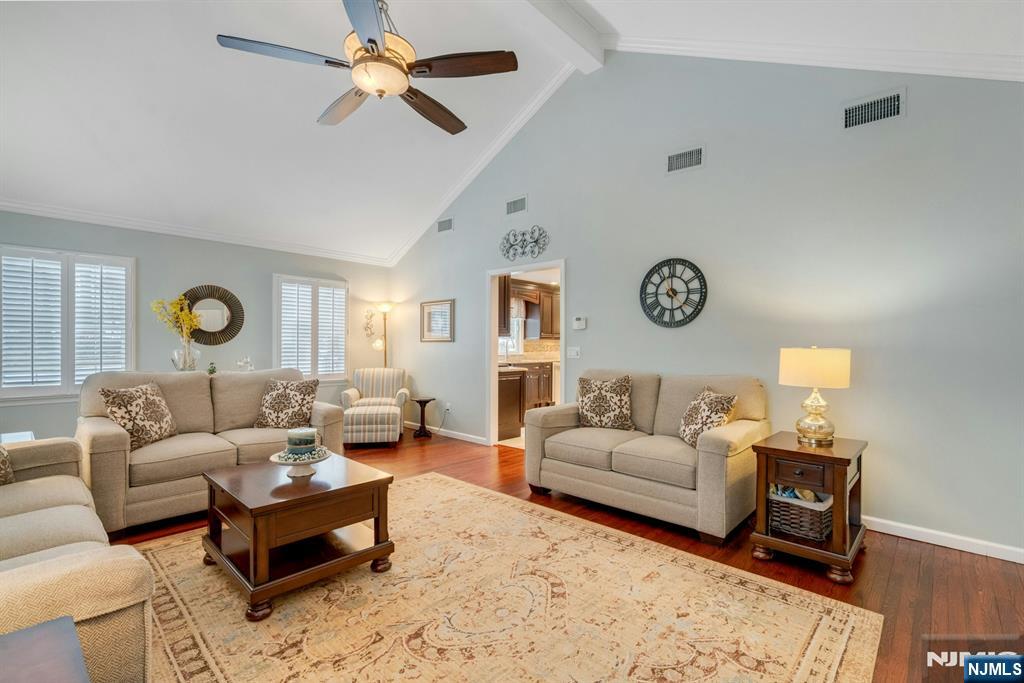 35 Malcolm Place Mahwah, NJ 07430 - Photo 14 of 36