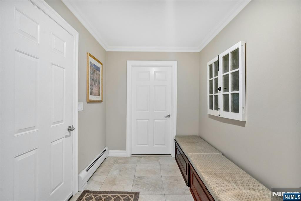 35 Malcolm Place Mahwah, NJ 07430 - Photo 27 of 36