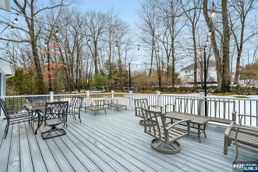 35 Malcolm Place Mahwah, NJ 07430 - Photo 32 of 36