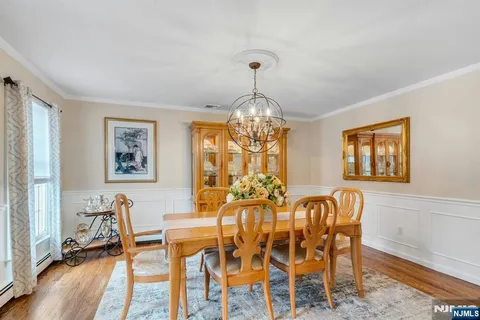 $1,295,000 | 35 Malcolm Place, Mahwah, NJ 07430