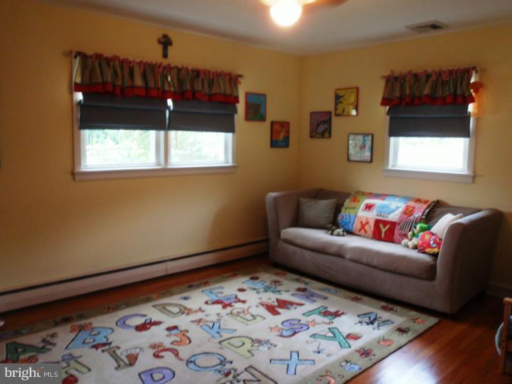 1802 Columbus Road Burlington, NJ 08016 - Photo 11 of 16 Gallery Image 11