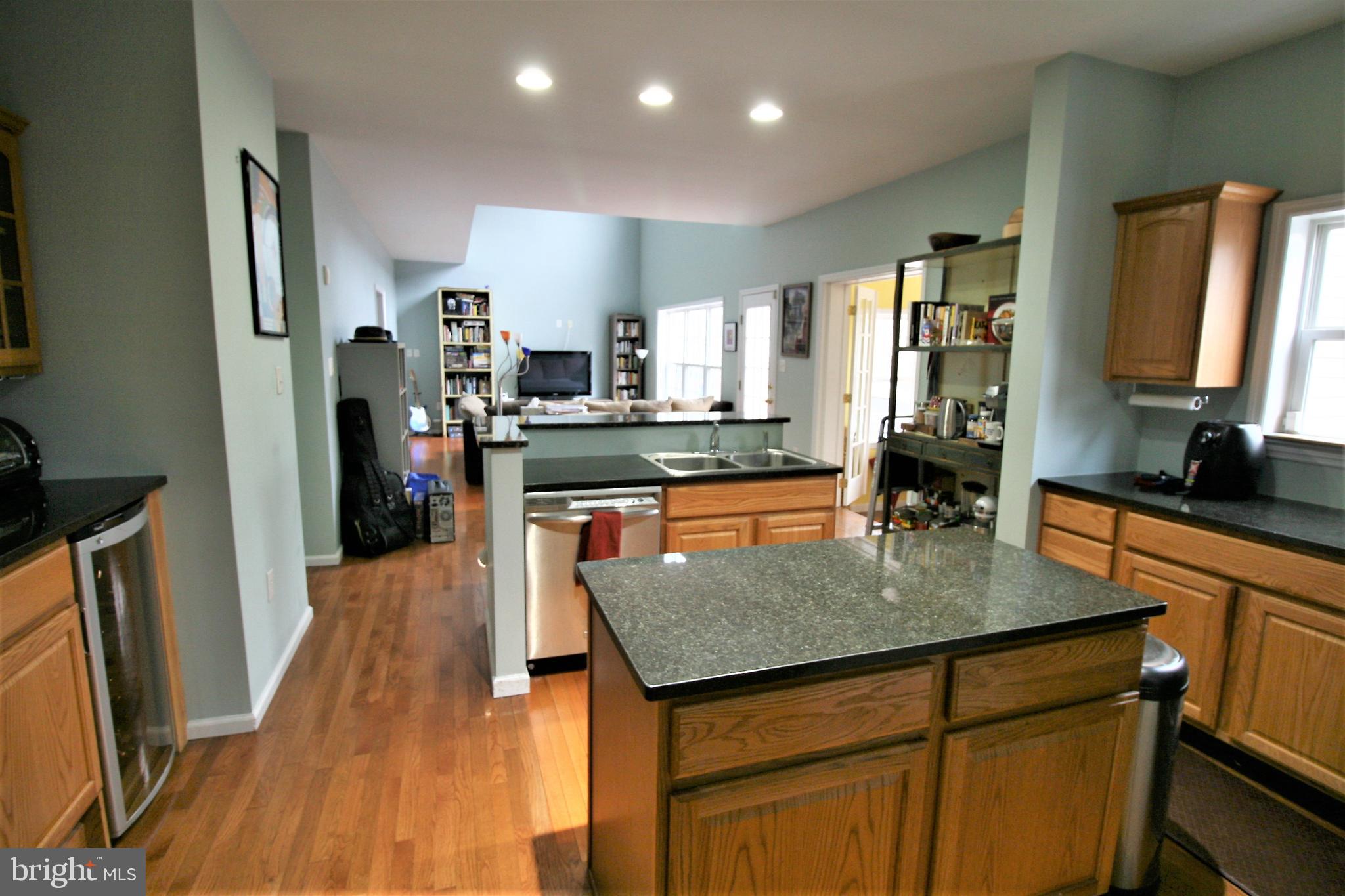 8 Mill Road Hamilton, NJ 08620 - Photo 9 of 27