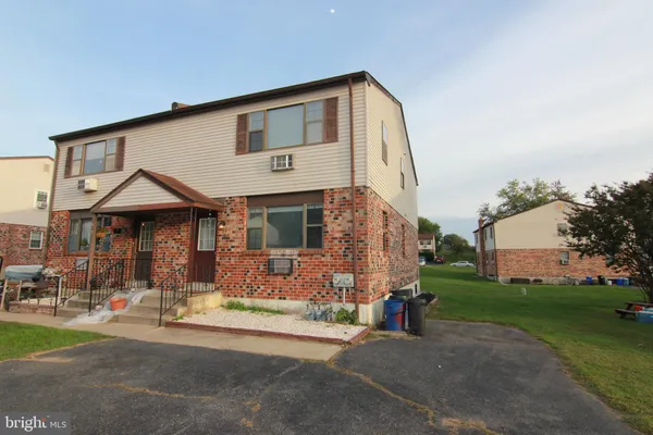 $1,800 | 9 Thomas Road, Unit 1, Aston, PA 19014