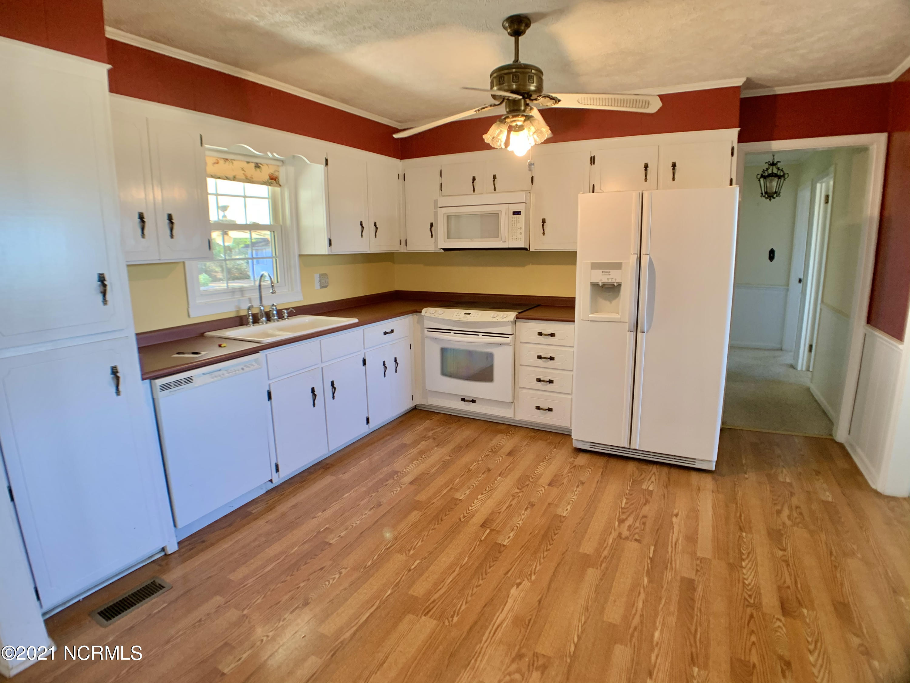 1271 Lawrence Tedder Road Whiteville, NC 28472 - Photo 12 of 28 Kitchen 1