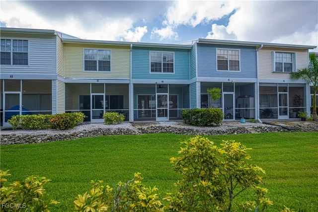 $300,000 | 3345 North Key Drive, Unit 46, North Fort Myers, FL 33903