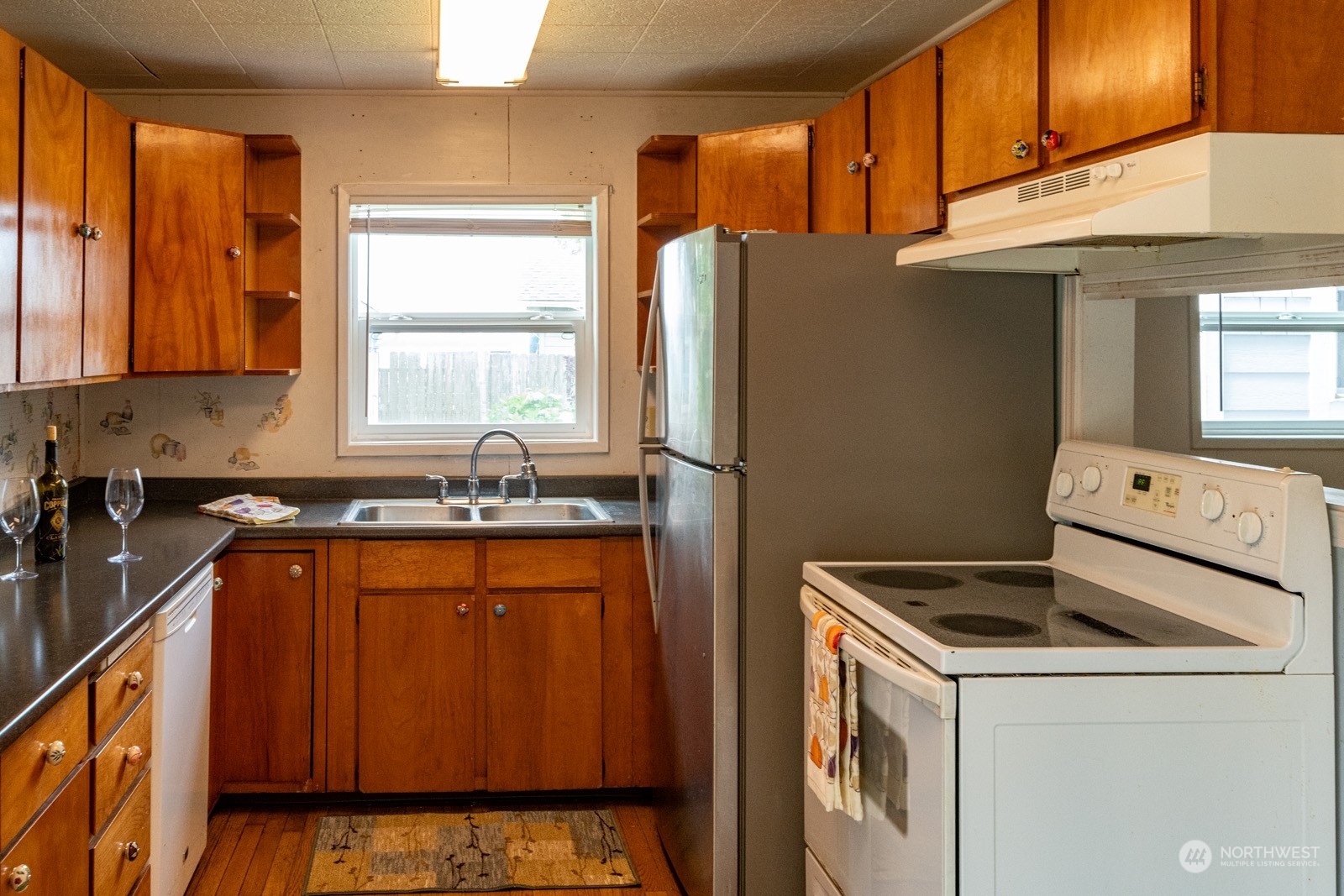 33 3rd Street Bay Center, WA 98527 - Photo 5 of 31 Gallery Image 5