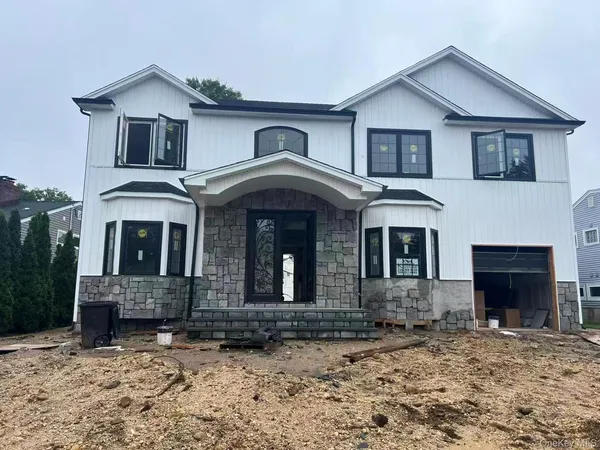 $2,280,000 | 112 Columbia Drive, Jericho, NY 11753