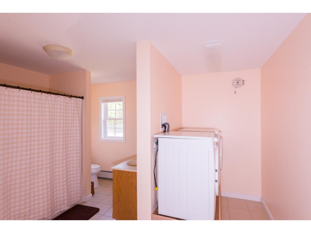38 Collins Circle Rochester, NH 03867 - Photo 24 of 34