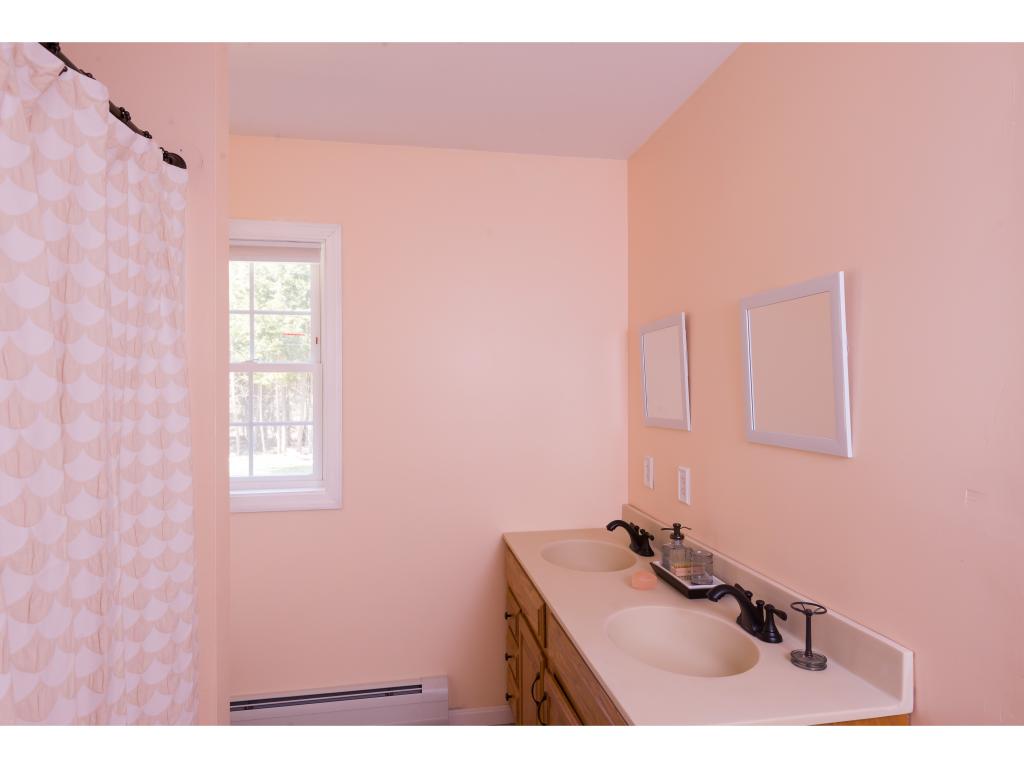 38 Collins Circle Rochester, NH 03867 - Photo 27 of 34