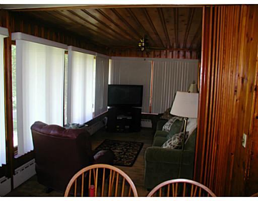 303 Eyth Road Butler, PA 16002 - Photo 8 of 13 Living Room.