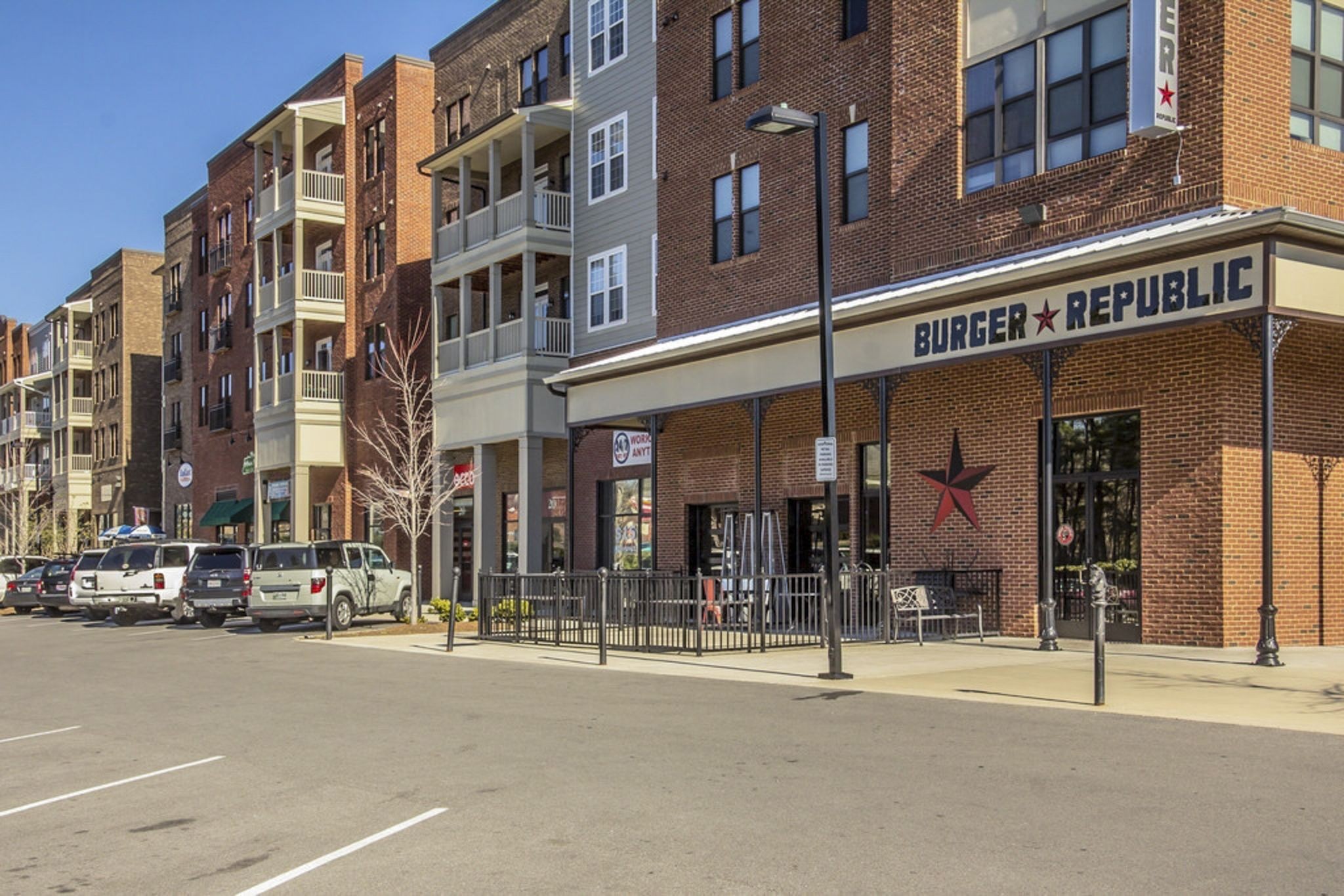 7714 Porter House Drive Nashville, TN 37211 - Photo 37 of 39 front view of a building