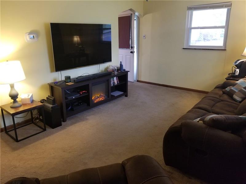 409 Harmony Road Baden, PA 15005 - Photo 5 of 11 Living Room
