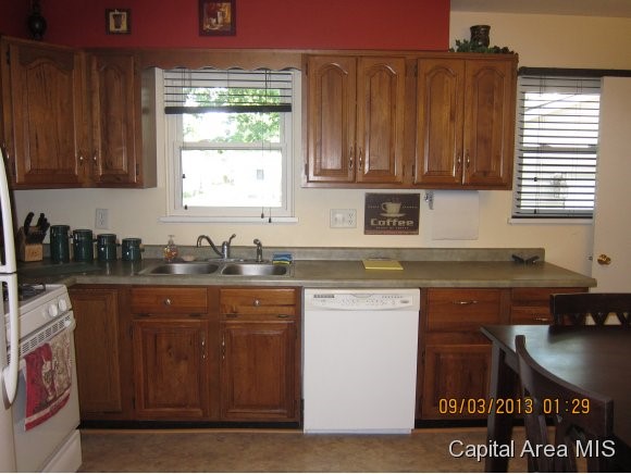 2540 Sandgate Road Springfield, IL 62702 - Photo 6 of 21