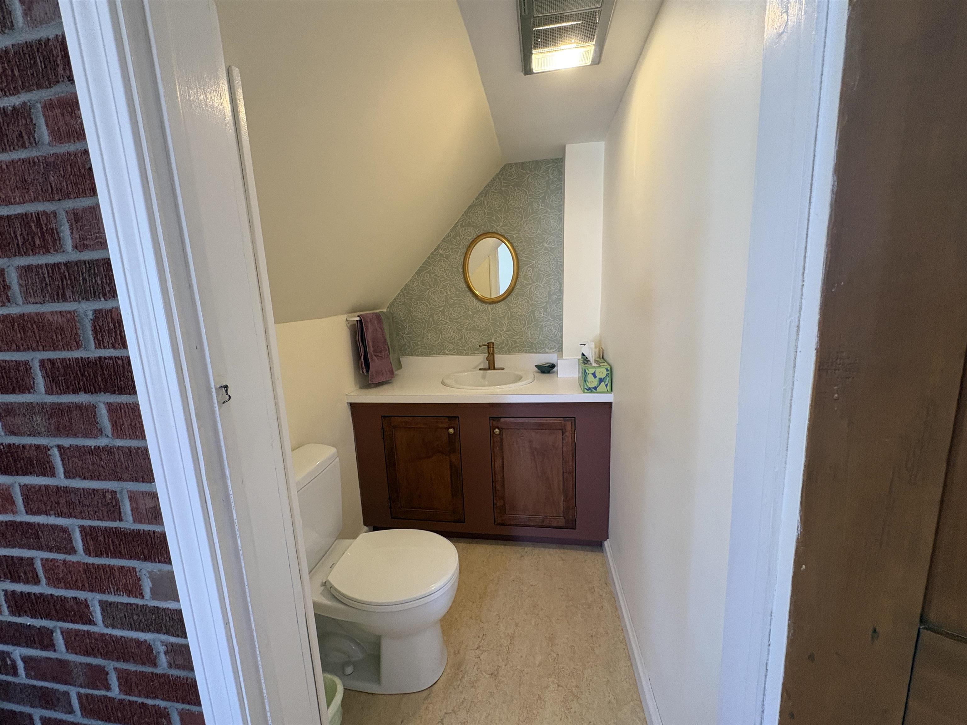 27 Sunset Lane Brookfield, VT 05036 - Photo 20 of 60