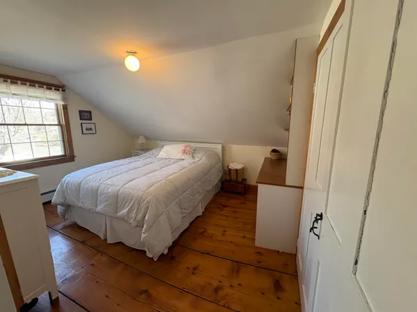 $429,000 | 27 Sunset Lane, Brookfield, VT 05036