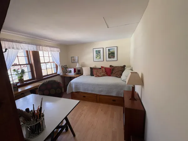 $429,000 | 27 Sunset Lane, Brookfield, VT 05036