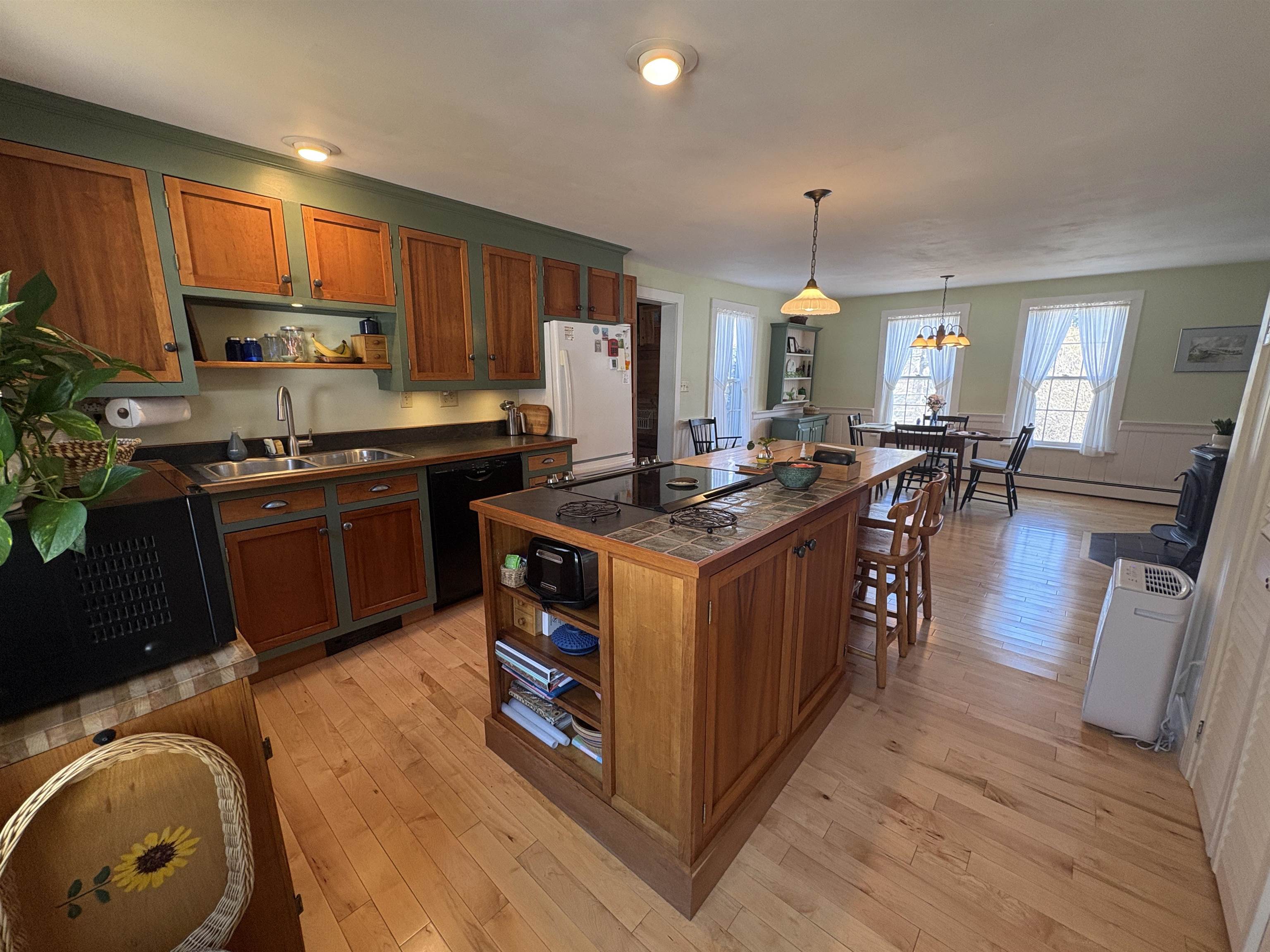 27 Sunset Lane Brookfield, VT 05036 - Photo 5 of 60